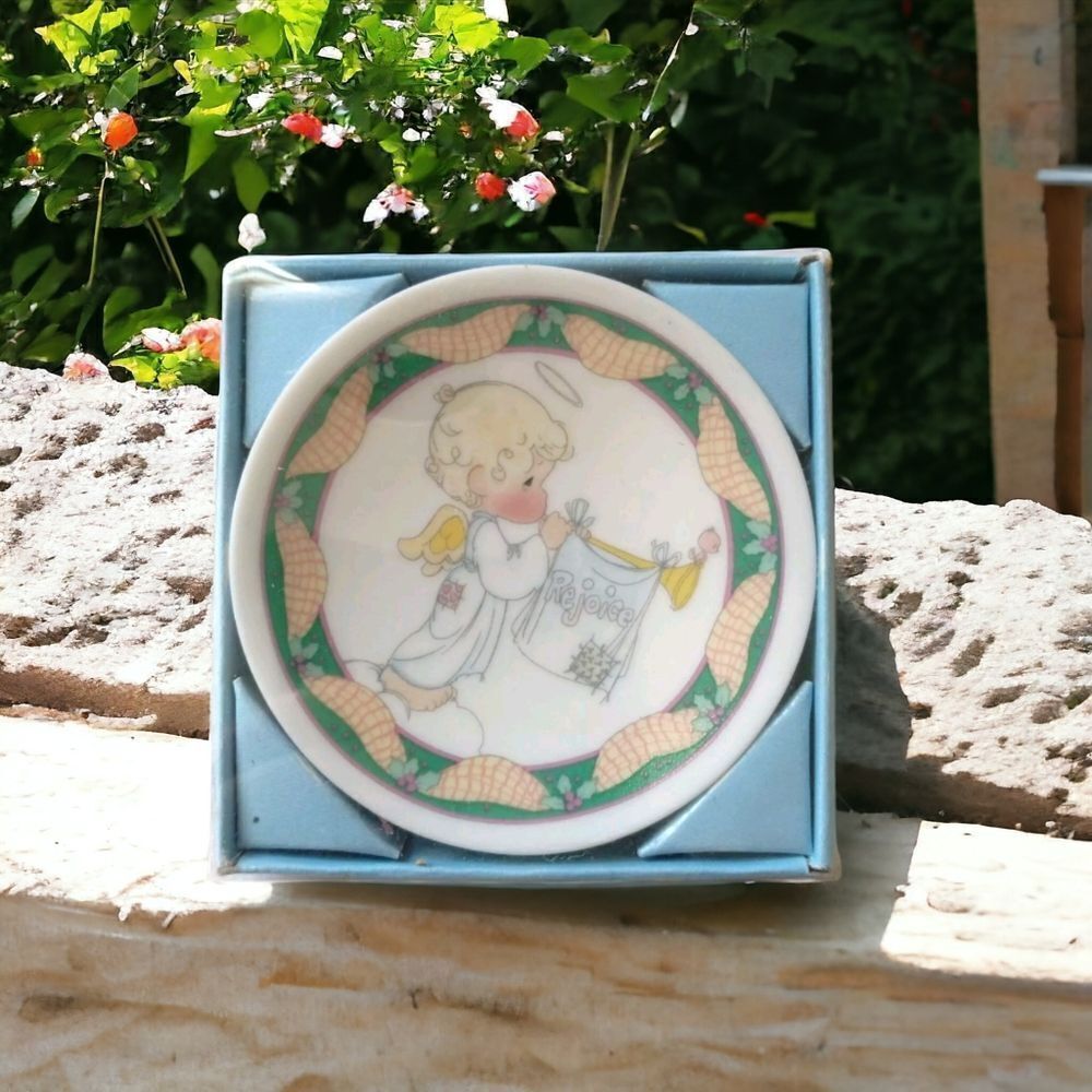 Vintage Precious Moments Ornament Angel Rejoice Christmas Porcelain Round 2.5"